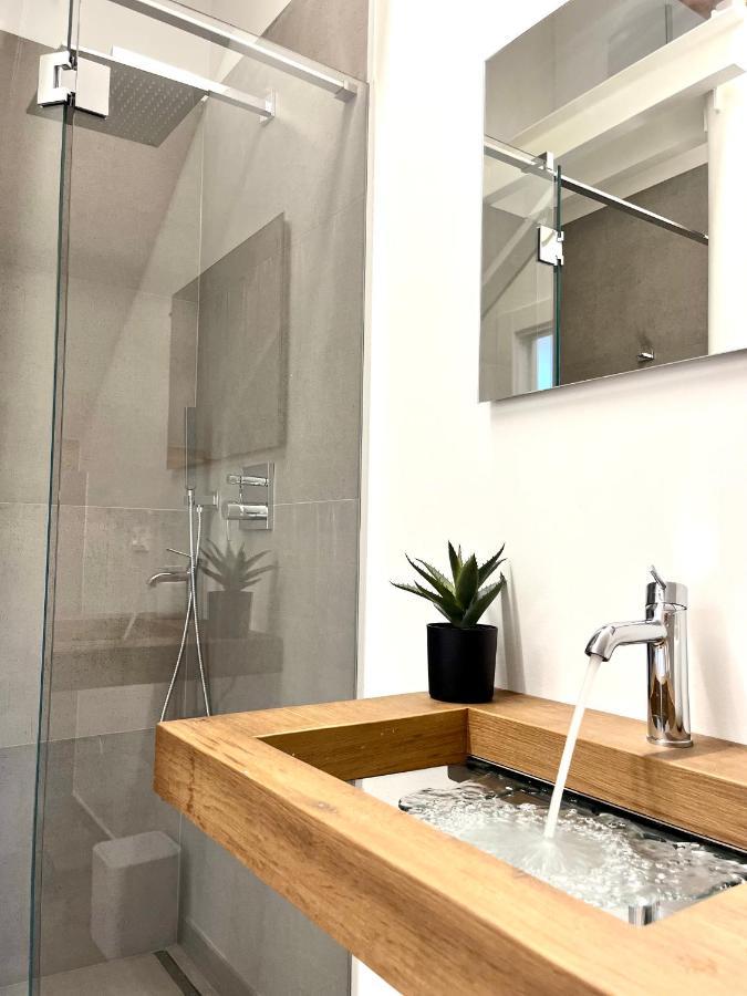 Historic Rooms And Apartments In The City Centre Of Bozen Exterior foto